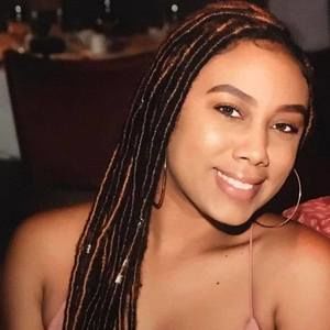 Meet your Posher, Tasia